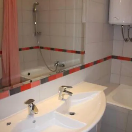 Lucius Apartment Split